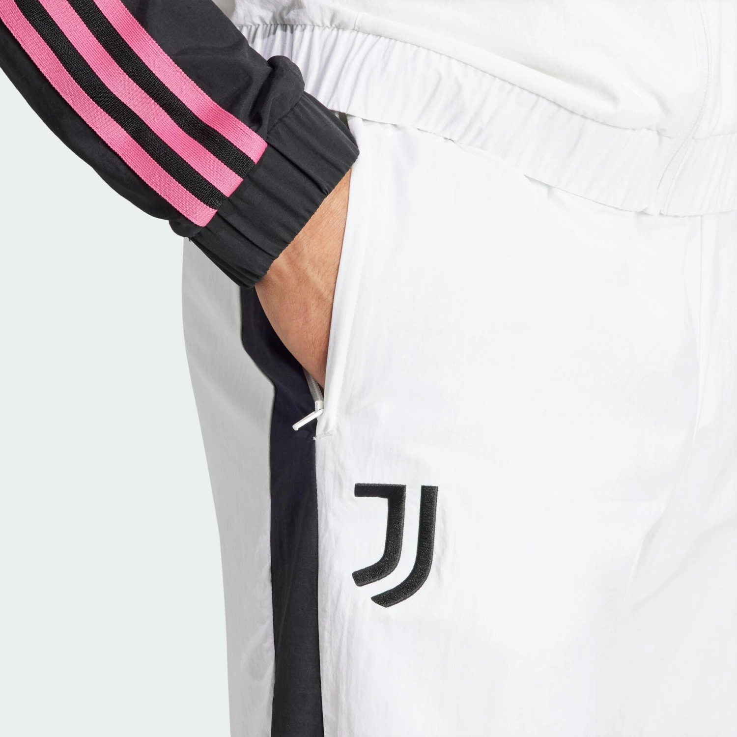 ADIDAS Juventus Tiro 23 Presentation Pants 11 ADIDAS Juventus Tiro 23 Presentation Pants - Image 9