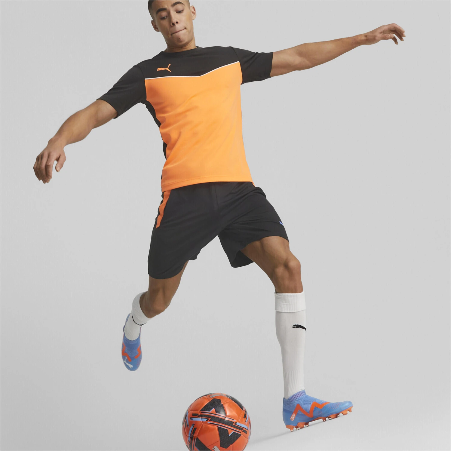 Puma Future Match+ Laceless FG/AG Mens Laceless Football Boot 5 Puma Future Match+ Laceless FG/AG Mens Laceless Football Boot - Image 3