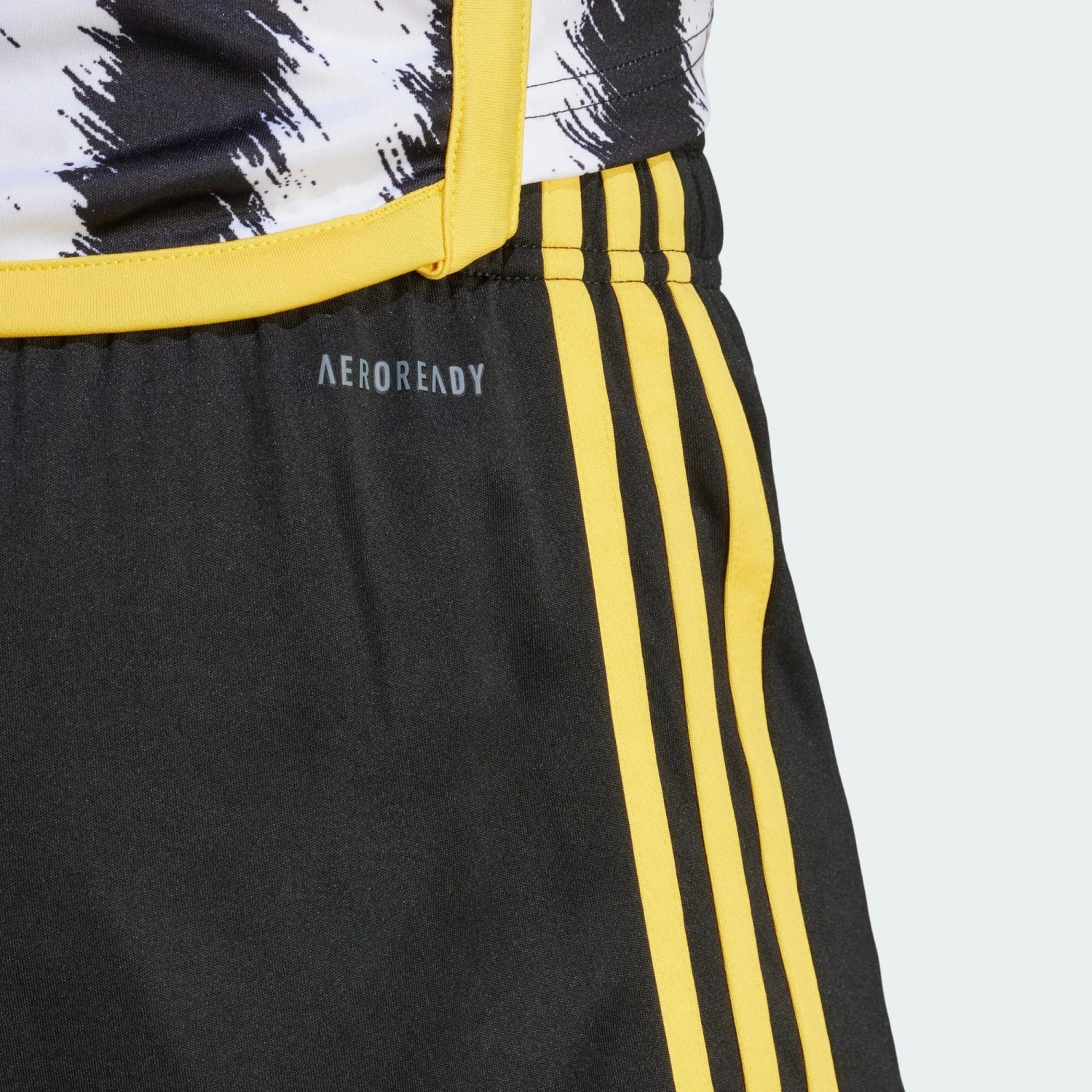 ADIDAS Juventus 23/24 Home Shorts 7 ADIDAS Juventus 23/24 Home Shorts - Image 5
