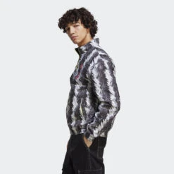 ADIDAS Juventus Anthem Jacket -Palmeiras Shop k65dbe37f6ddf93c355ceadf6cbba45e2