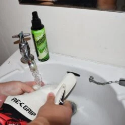 PREMIUM GLOVE WASH & PREPARE (250ml) -Palmeiras Shop k7cfa97564b148097f614f44637afadb5