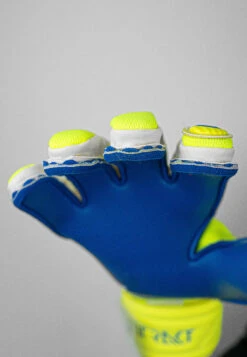 Reusch Attrakt Duo Goalkeeper Gloves -Palmeiras Shop k7e29632130e86a6851b83e9a7f183d38