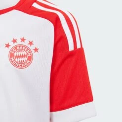 ADIDAS FC Bayern 23/24 Home Mini Kit -Palmeiras Shop k7e83f80a5319f53ecb19b96a400e4320