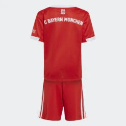 ADIDAS FC Bayern 22/23 Home Mini Kit -Palmeiras Shop k926b73ab000411452003ece52f2fb53c
