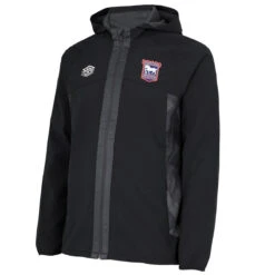 UMBRO Ipswich Town FC Childrens/Kids 22/23 Waterproof Jacket (Black/Carbon)