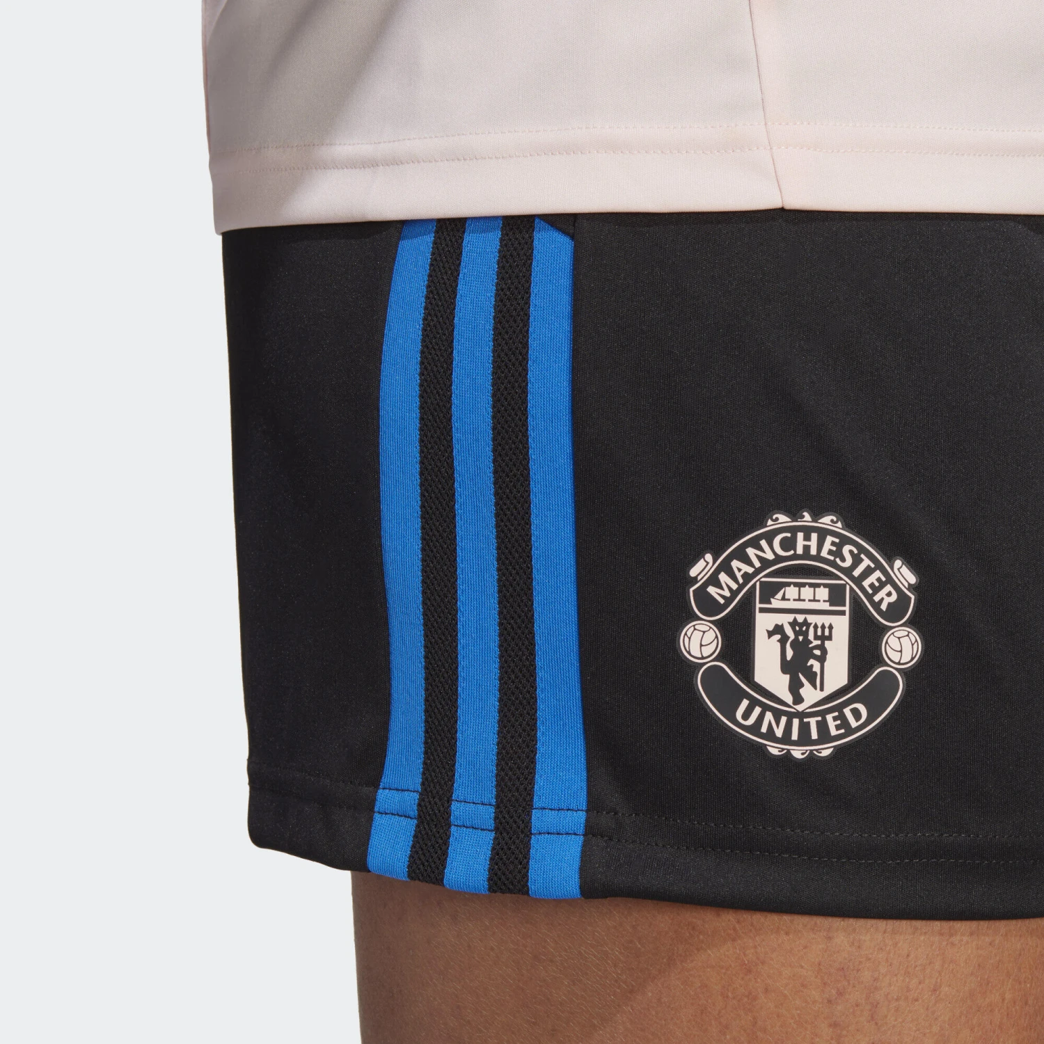 ADIDAS Manchester United Condivo 22 Training Shorts 7 ADIDAS Manchester United Condivo 22 Training Shorts - Image 5