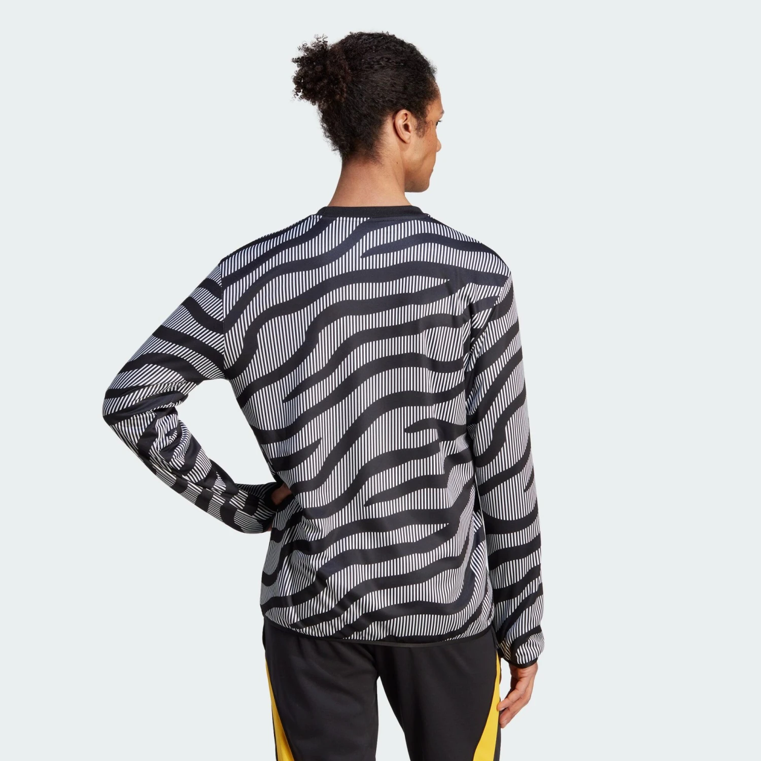 ADIDAS Juventus Pre 5 ADIDAS Juventus Pre - Image 3