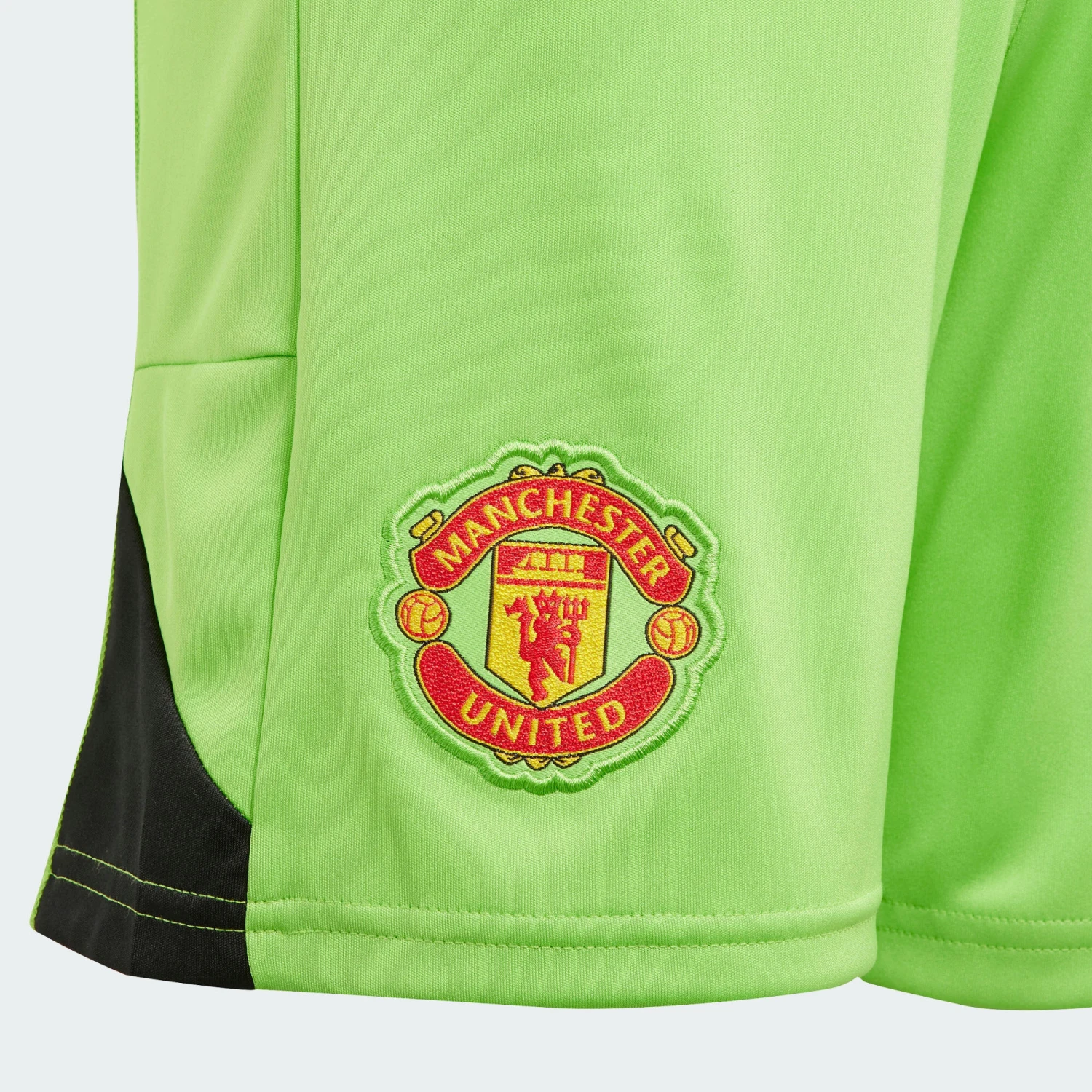 ADIDAS Manchester United Tiro 23 Goalkeeper Shorts Kids 4 ADIDAS Manchester United Tiro 23 Goalkeeper Shorts Kids - Image 2