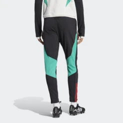 ADIDAS Manchester United Tiro 23 Training Pants -Palmeiras Shop kcc7e317751df7b2fb5023d0ed6bd1cef