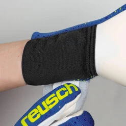 Reusch Adult Goalkeeper Gloves Pure Contact -Palmeiras Shop ke08bd3e2b1239645d510246689b24e57