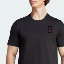 ADIDAS FC Bayern DNA Graphic Tee 10 ADIDAS FC Bayern DNA Graphic Tee -Palmeiras Shop ke261bd2867415d51bb869884c1e68bf2
