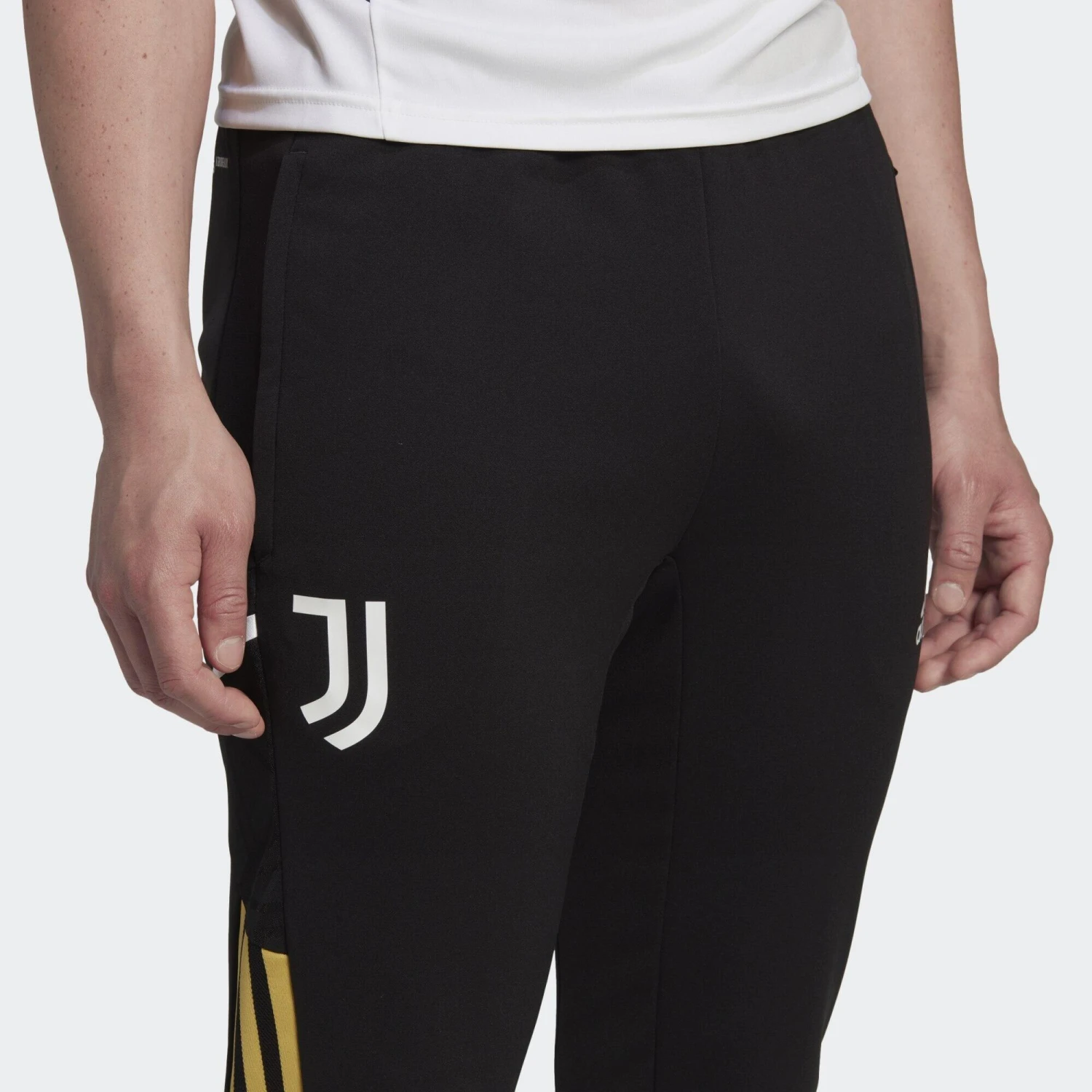 ADIDAS Juventus Condivo 22 Training Pants 16 ADIDAS Juventus Condivo 22 Training Pants - Image 14