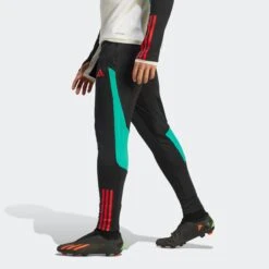 ADIDAS Adult Training Bottoms Manchester United Season 2023 2024 16 ADIDAS Adult Training Bottoms Manchester United Season 2023 2024 -Palmeiras Shop kf4964ea5817ca315ab92c88a8b97f7ba